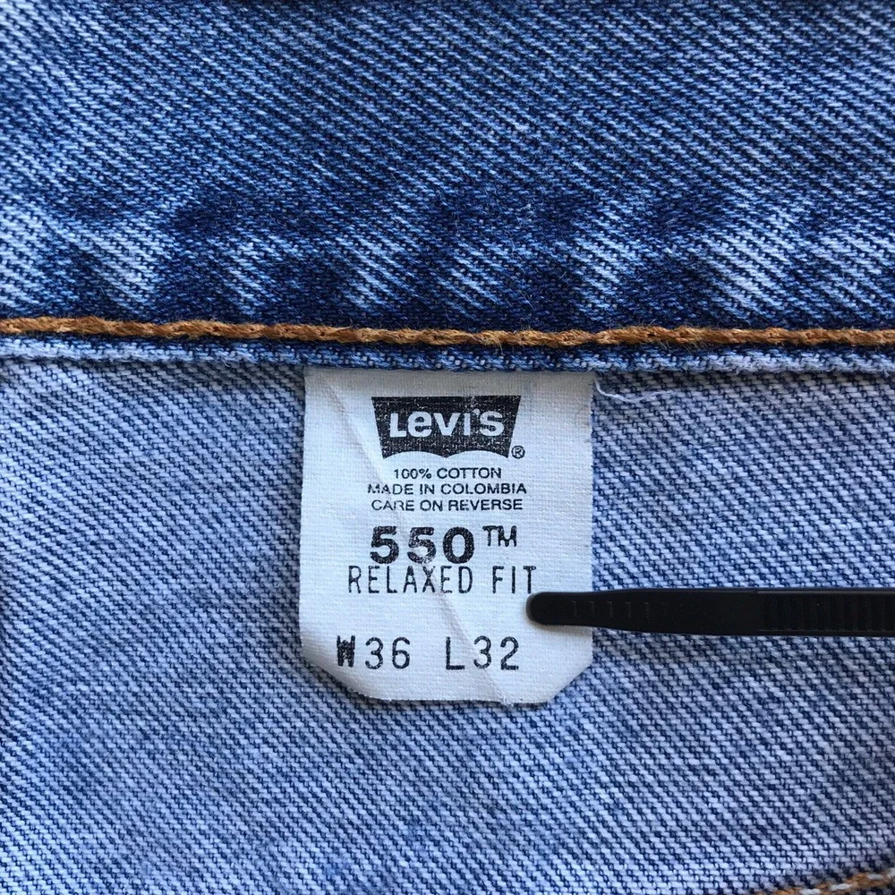 Levi's 550 Men's Relaxed Fit Jeans 36x32 Blue Med Wash Denim 100% Cotton Zip Fly